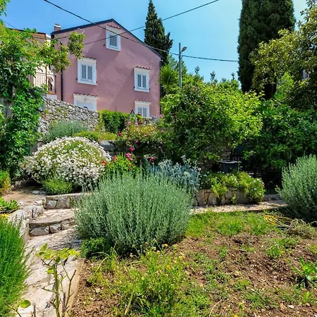 Nautica, Konukevi Mali Lošinj