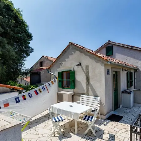 Nautica, Konukevi Mali Lošinj